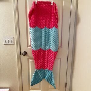 Mud Pie Kids Mermaid Tail Minky Blanket Pink and Blue